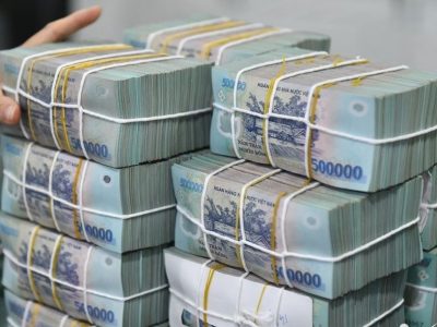 Kho bạc Nhà nước cho biết, đến ngày 16/10, lũy kế thu ngân sách nhà nước đạt hơn 2 triệu tỷ đồng, bằng 102,35% so với dự toán. Kho bạc Nhà nước cho biết, đến ngày 16/10, lũy kế thu ngân sách nhà nước đạt hơn 2 triệu tỷ đồng, bằng 102,35% so với dự toán.